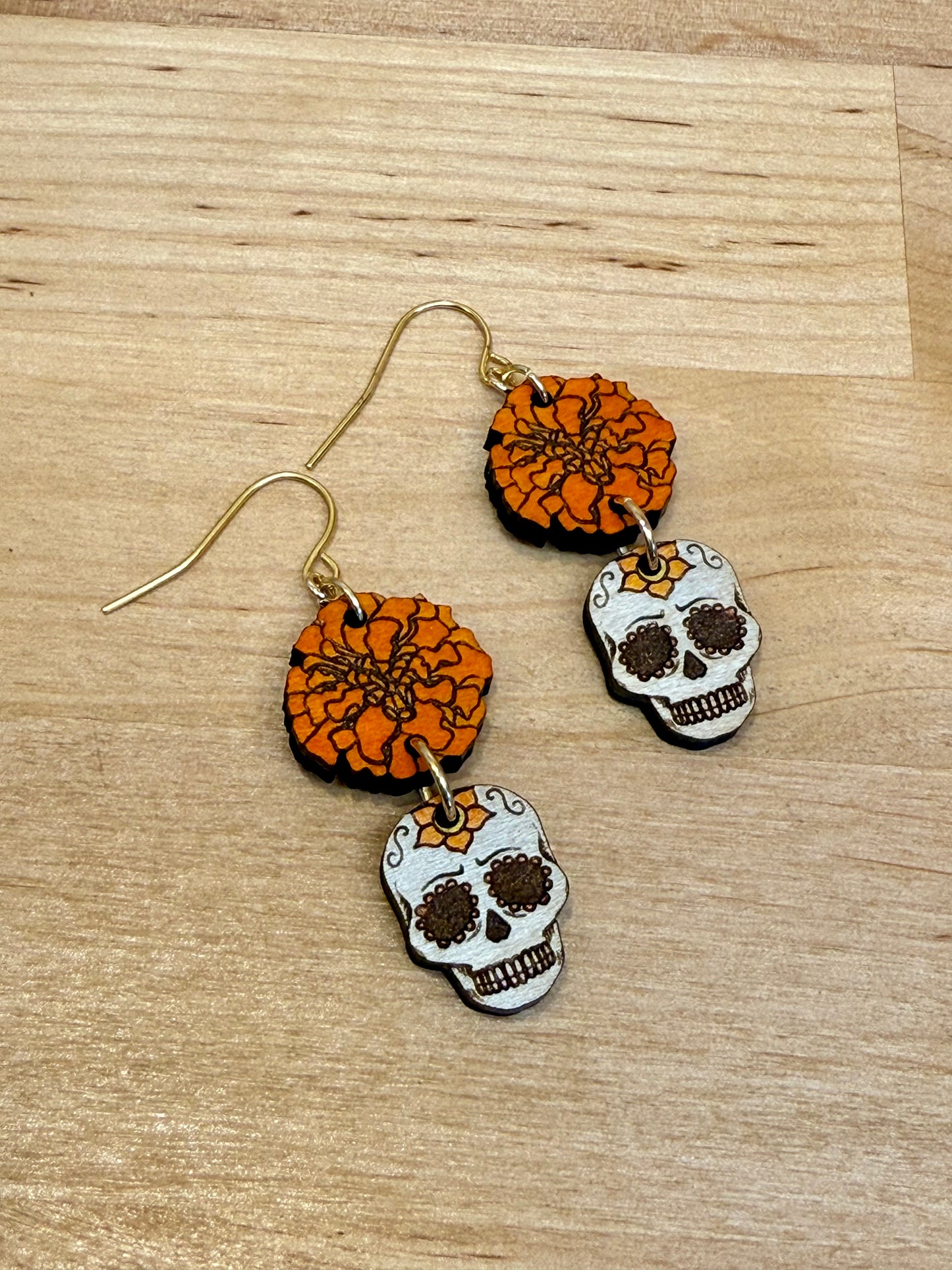 Pendientes de calavera de azúcar
