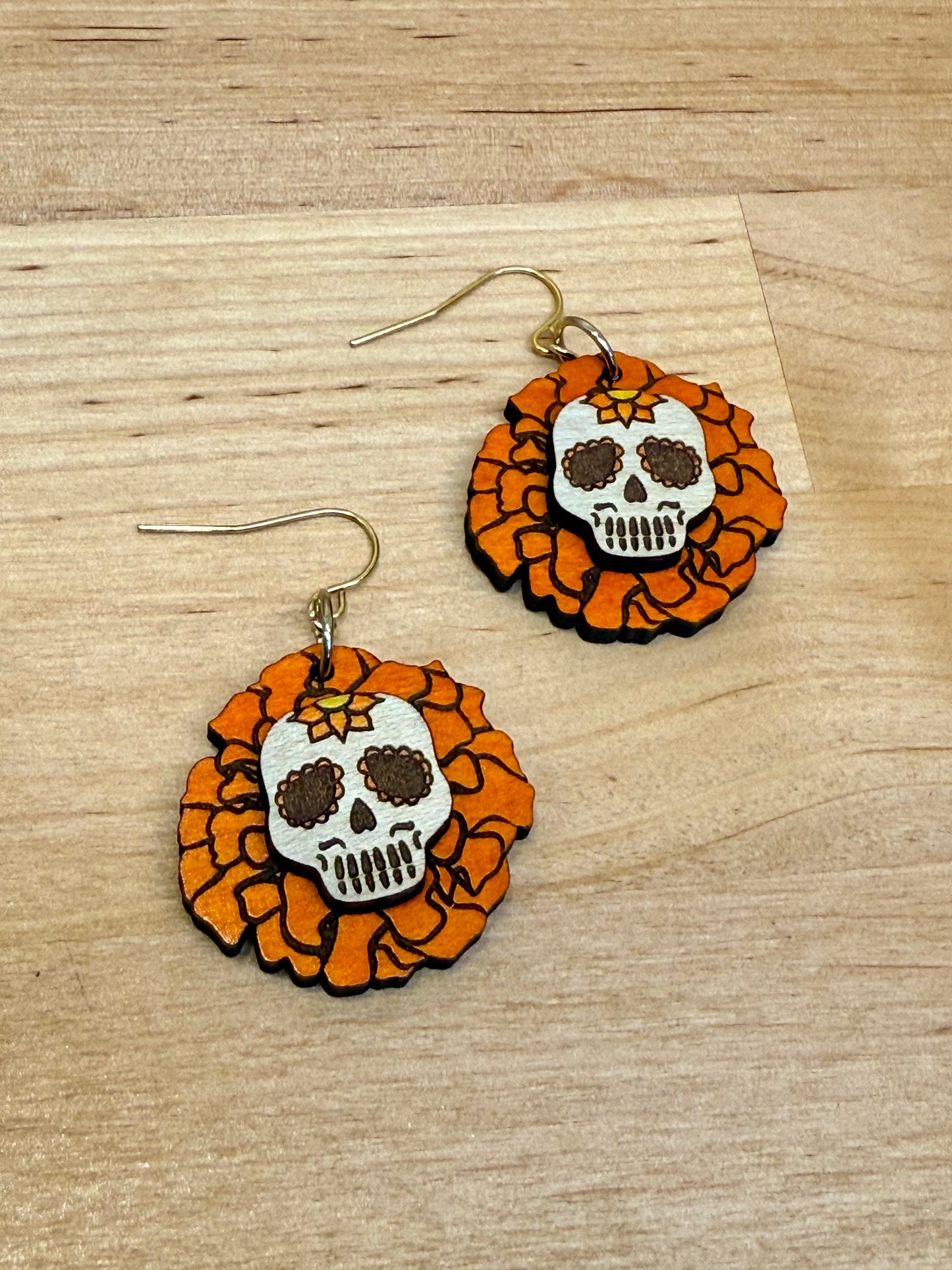 Pendientes de calavera de azúcar